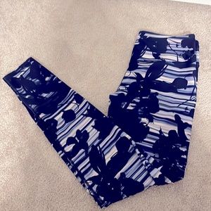 Fabletics - Black & Purple Floral High Waisted Leggings - XS